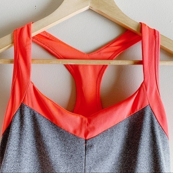 New Balance • Quick Dry Racer Back Workout Tank Top in Grey/Orange, Size Medium - Picture 2 of 11